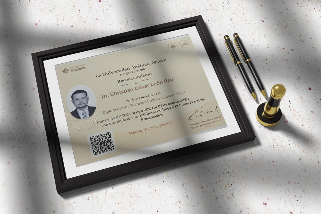 Certificaciones del Dr. Christian León